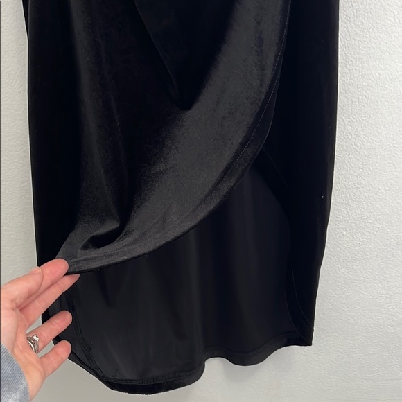 Black Ruched Wrap Dress V-Neck Long Sleeve - Picture 6 of 10